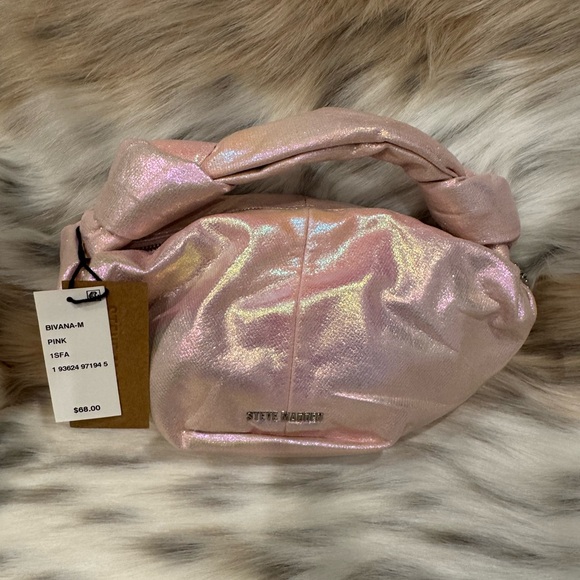 Steve Madden Hand Bag in Metallic Pink NWT - Picture 1 of 6